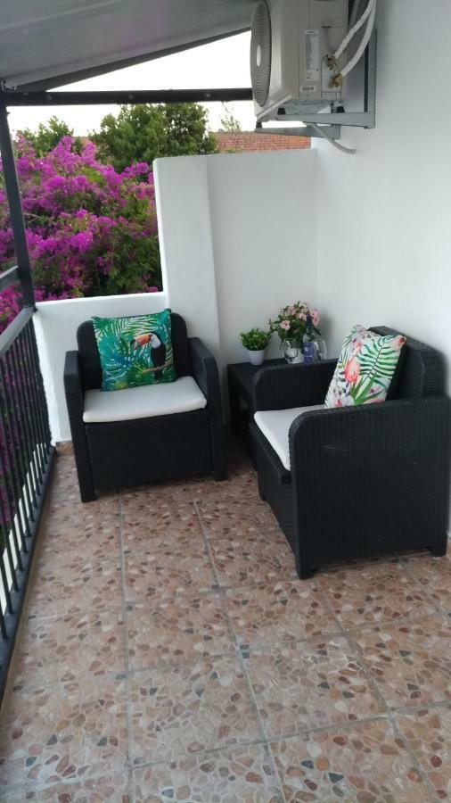 אלבופיירה Apt Cardoso 3 Ao Lado Da Praia Peneco מראה חיצוני תמונה
